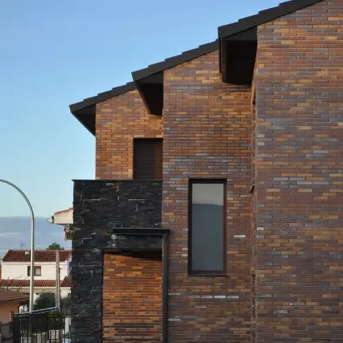 Casa unifamiliar moderna de nueva edificación